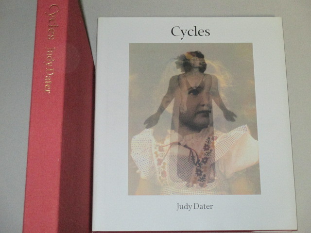 画像1: ジュディ・データー写真集「Cycles」函付